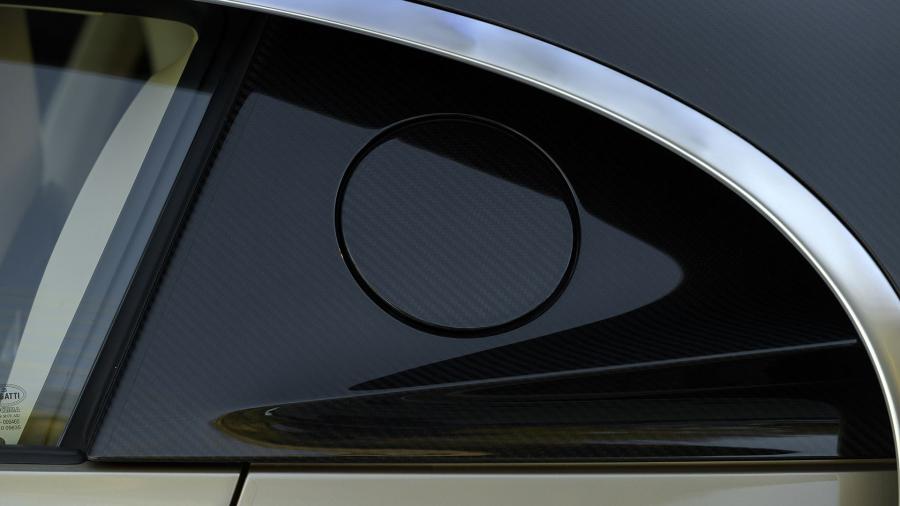 Детали экстерьера Bugatti Chiron 2017 года  (WW) (фото 20 из 67)